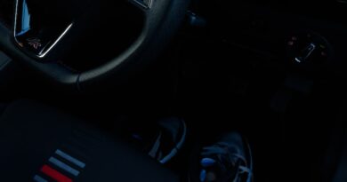 black honda car steering wheel