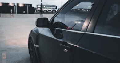 Toyota Corolla vs Honda Civic: Which Is the Better Compact Car for Everyday Driving?