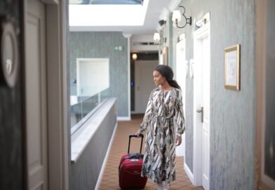 How to Choose the Right Luggage: Carry-On vs Checked and What to Look For