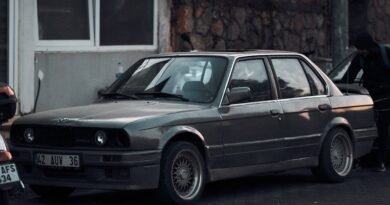 BMW 3 Series vs Mercedes C-Class