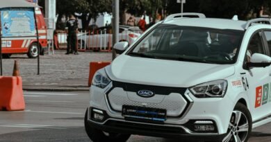 How Hybrid Cars Really Save Fuel in Everyday Driving